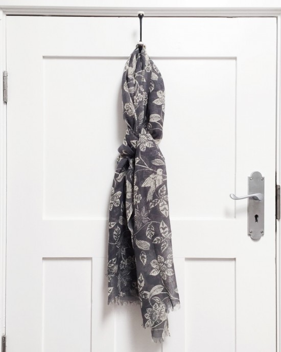 Garden Grey merino scarf