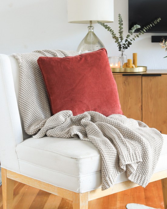 Jolie Natural Throw Jolie Natural Throw