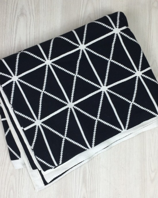 Black Geometric Throw