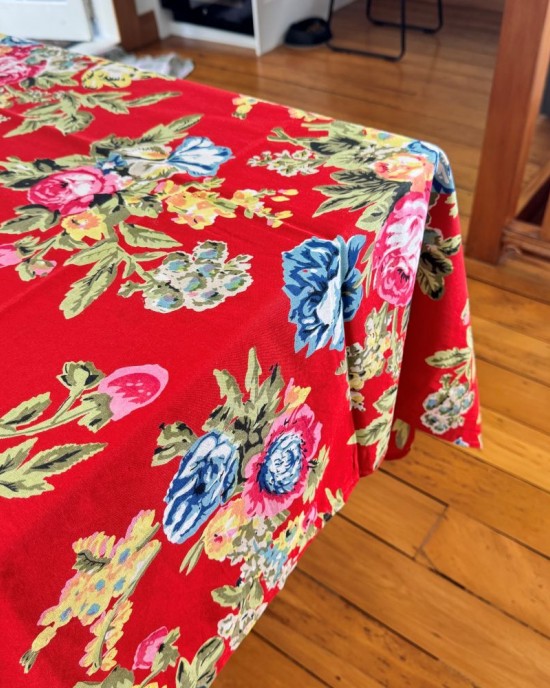 Rose Red Tablecloth - Medium